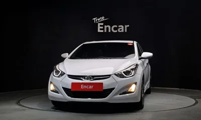 Hyundai Avante 2015, 95728 км, за 5156.01 USD