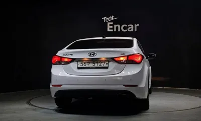 Hyundai Avante 2015, 95728 км, за 5156.01 USD