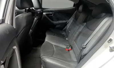 Hyundai Avante 2015, 95728 км, за 5120.13 USD - фото 12