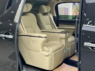 Toyota Alphard 2023, 93000 км, за 75857.61 USD - фото 12