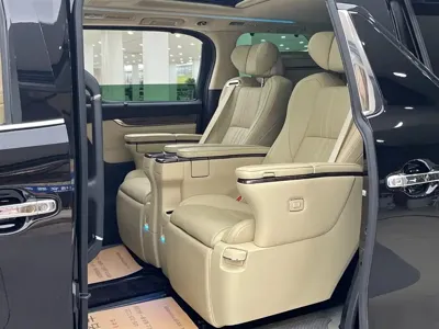 Toyota Alphard 2023, 93000 км, за 75857.61 USD - фото 14