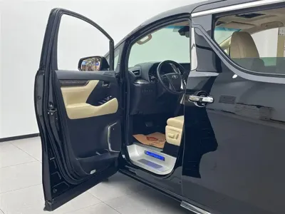 Toyota Alphard 2023, 93000 км, за 75857.61 USD - фото 17