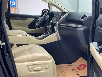 Toyota Alphard 2023, 93000 км, за 75857.61 USD - фото 30