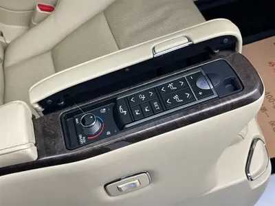 Toyota Alphard 2023, 93000 км, за 75857.61 USD - фото 31