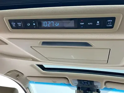 Toyota Alphard 2023, 93000 км, за 75857.61 USD - фото 39