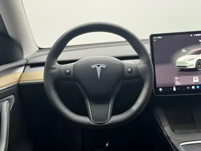 Tesla Model Y 2023, 78000 км, за 22694.6 USD - фото 11