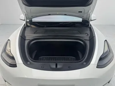 Tesla Model Y 2023, 78000 км, за 22694.6 USD - фото 15