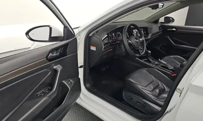 Volkswagen Jetta 2020, 80390 км, за 13062.89 USD - фото 10