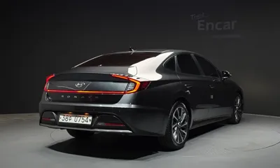 Hyundai Sonata 2020, 112697 км, за 10305.89 USD