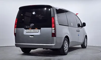 Hyundai Staria 2022, 97904 км, за 15225.15 USD