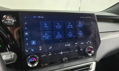 Lexus RX 2024, 51435 км, за 55074.18 USD - фото 29