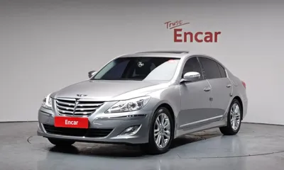 Hyundai Genesis · 2012 год