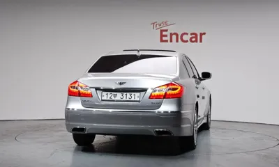 Hyundai Genesis 2012, 111822 км, за 3807.27 USD