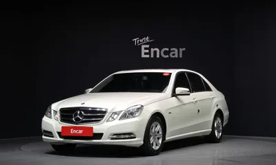 Mercedes-Benz E-Class · 2012 год