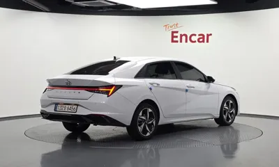 Hyundai Avante 2022, 27576 км, за 17264.01 USD