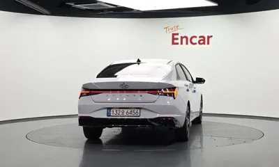 Hyundai Avante 2022, 27576 км, за 17264.01 USD