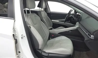 Hyundai Avante 2022, 27576 км, за 17264.01 USD - фото 12