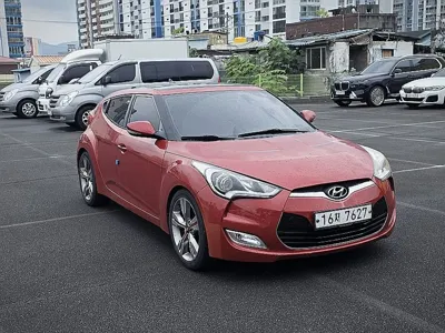 Hyundai Veloster 2012, 190836 км, за 1628.67 USD