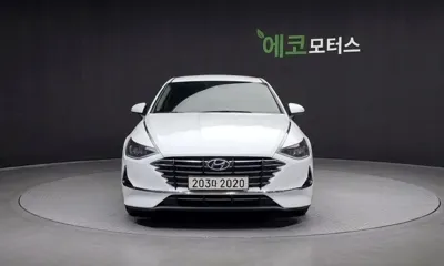 Hyundai Sonata 2022, 89283 км, за 10612.84 USD