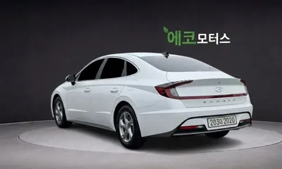 Hyundai Sonata 2022, 89283 км, за 10612.84 USD