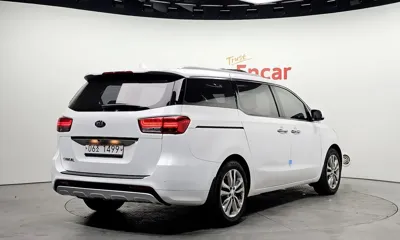 Kia Canival 2018, 175580 км, за 4879.01 USD