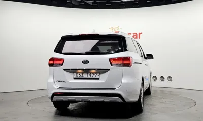 Kia Canival 2018, 175580 км, за 4879.01 USD