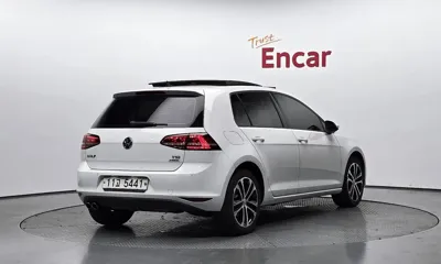 Volkswagen Golf 2015, 113437 км, за 4553.75 USD