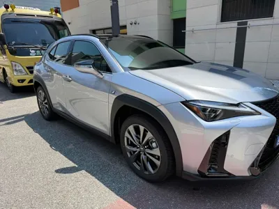 Lexus UX · 2026 год