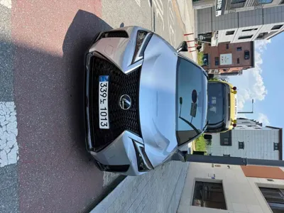 Lexus UX 2026, 1850 км, за 31508.47 USD