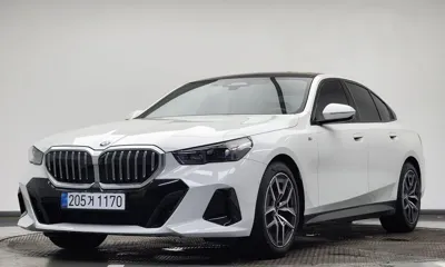 BMW 5-Series · 2025 год