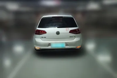 Volkswagen Golf 2014, 127400 км, за 6591 USD
