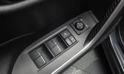 Toyota RAV4 2022, 48760 км, за 25081.45 USD - фото 30