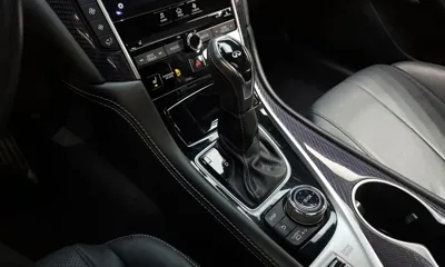 Infiniti Q60 2018, 106848 км, за 15527.51 USD - фото 9