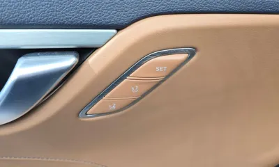 Hyundai Grandeur 2017, 56843 км, за 11898.47 USD - фото 32