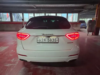 Maserati Levante 2017, 212247 км, за 11052.57 USD
