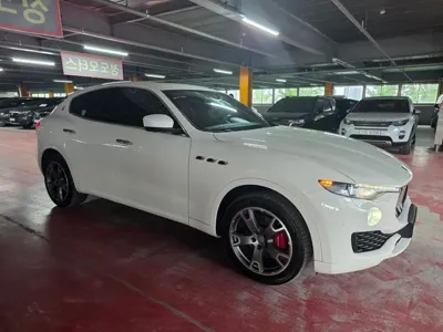 Maserati Levante 2017, 212247 км, за 11052.57 USD - фото 6