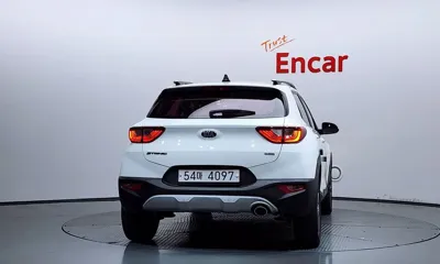 Kia Stonic 2019, 101395 км, за 7680.19 USD
