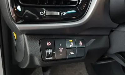 Kia Stonic 2019, 101395 км, за 7680.19 USD - фото 20
