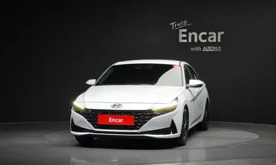 Hyundai Avante 2023, 40736 км, за 10944.63 USD