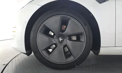 Tesla Model 3 2021, 63175 км, за 21990.29 USD