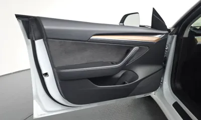 Tesla Model 3 2021, 63175 км, за 21824.12 USD - фото 24