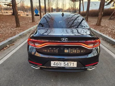 Hyundai Grandeur 2018, 150265 км, за 9441.94 USD