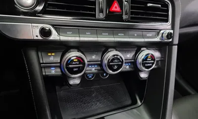 Genesis G70 2023, 82274 км, за 18136.9 USD - фото 17