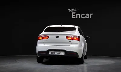 Kia Pride 2012, 80628 км, за 2527.69 USD