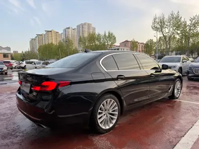 BMW 5 Series 2022, 108000 км, за 26191.37 USD - фото 6