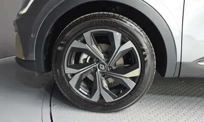 Renault-KoreaSamsung Arkana 2025, 7747 км, за 17148.79 USD