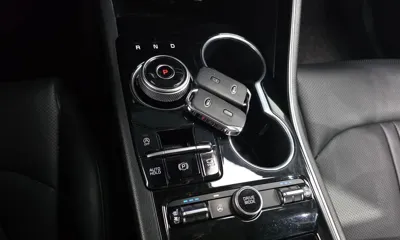 Kia K5 2020, 168207 км, за 9962.88 USD - фото 9