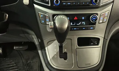 Hyundai Starex 2016, 131837 км, за 7284.76 USD - фото 9