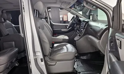 Hyundai Starex 2016, 131837 км, за 7284.76 USD - фото 10