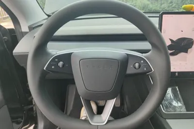 Tesla Model Y 2025, 26500 км, за 34534 USD - фото 18
